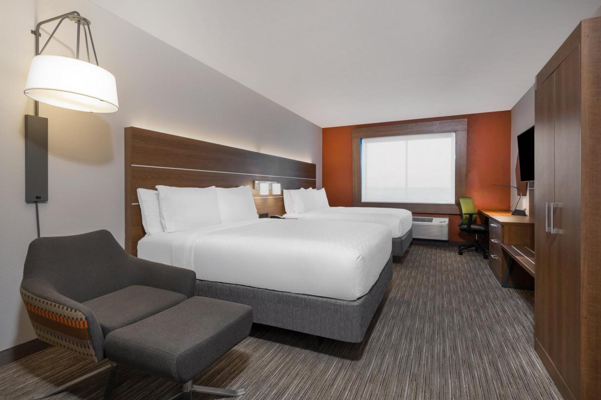 Holiday Inn Express & Suites - Colorado Springs South I-25, An Ihg Hotel Extérieur photo